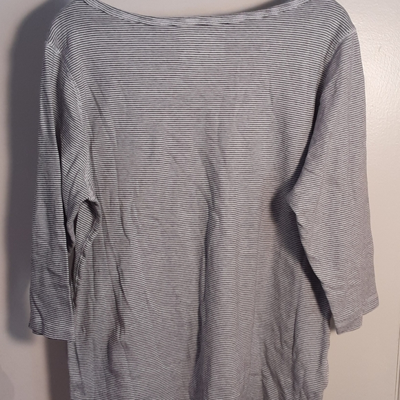 Eddie Bauer 3/4 sleeve cotton top - Picture 2 of 7